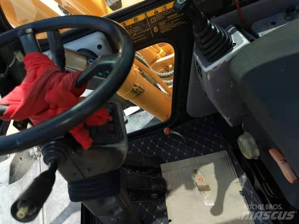 Hyundai R210W-7 Lastik tekerli ekskavatörler