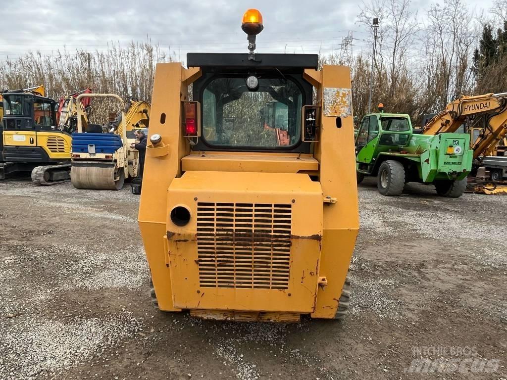 CASE 1840 Skid steer loderler