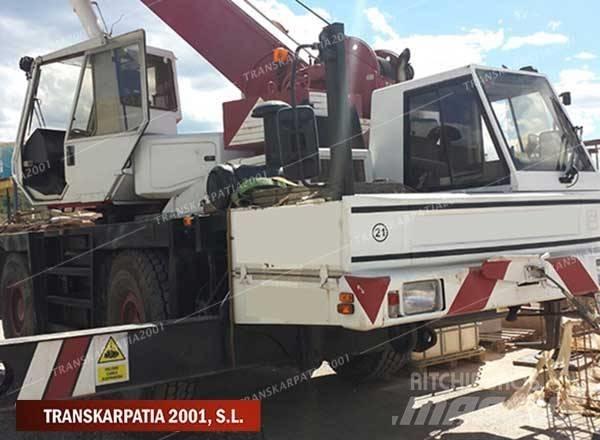 PPM ATT 400 Yol-Arazi Tipi Vinçler (AT)