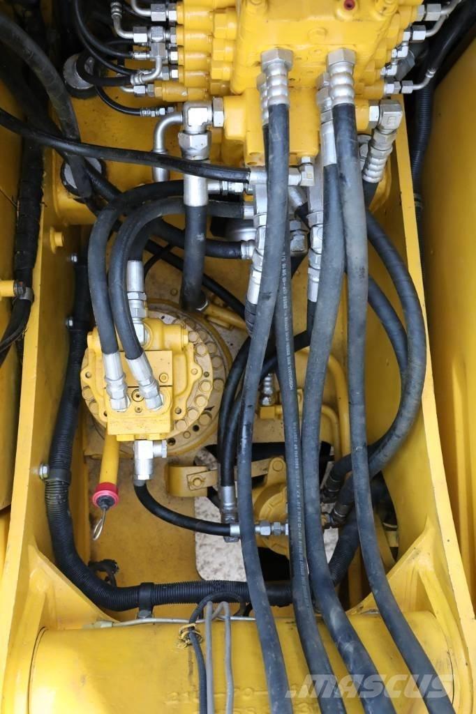 Komatsu PC 130-7 Paletli ekskavatörler