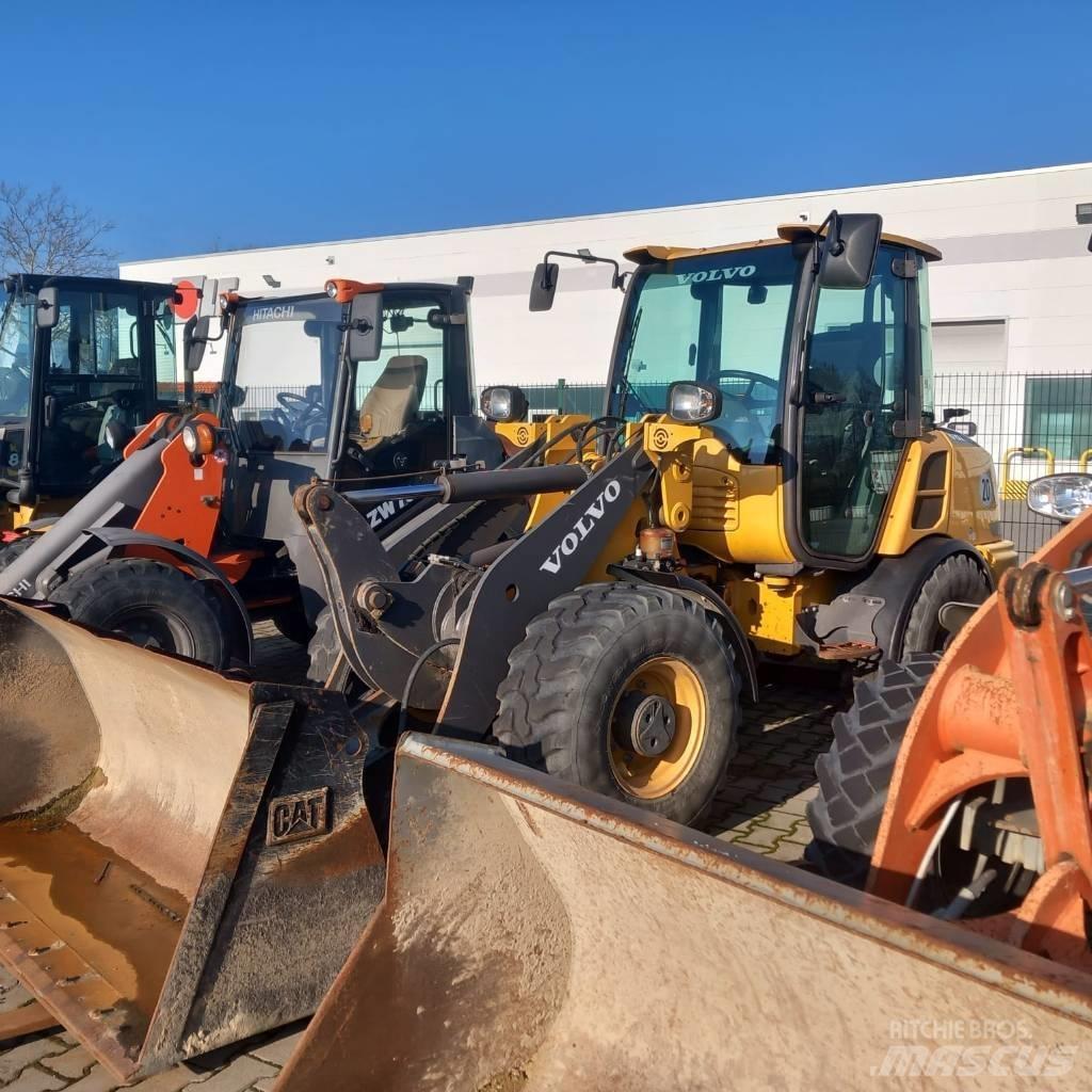 Volvo L 28 F Tekerlekli yükleyiciler