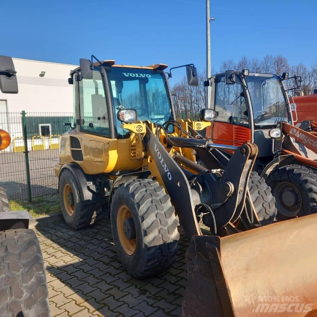 Volvo L 28 F Tekerlekli yükleyiciler