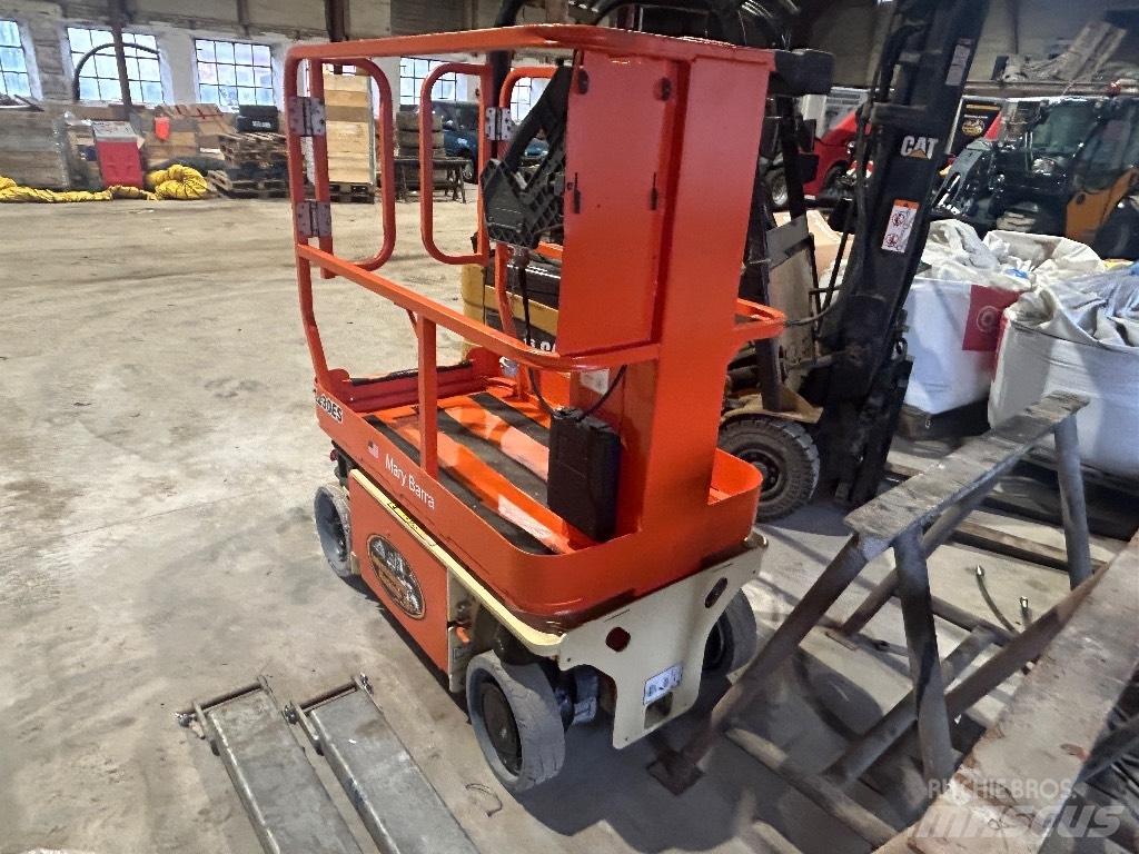 JLG 1230 ES Personel Platformları ve Cephe Asansörleri