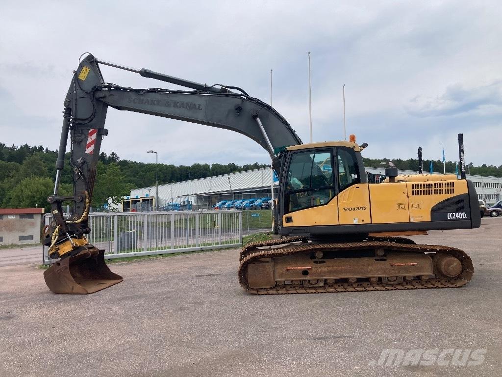 Volvo EC 240 C L Paletli ekskavatörler