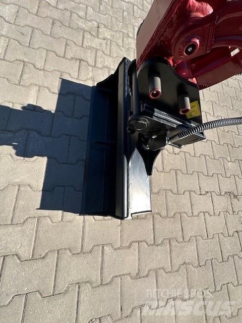 Kobelco SK10SR-2E Mini ekskavatörler, 7 tona dek