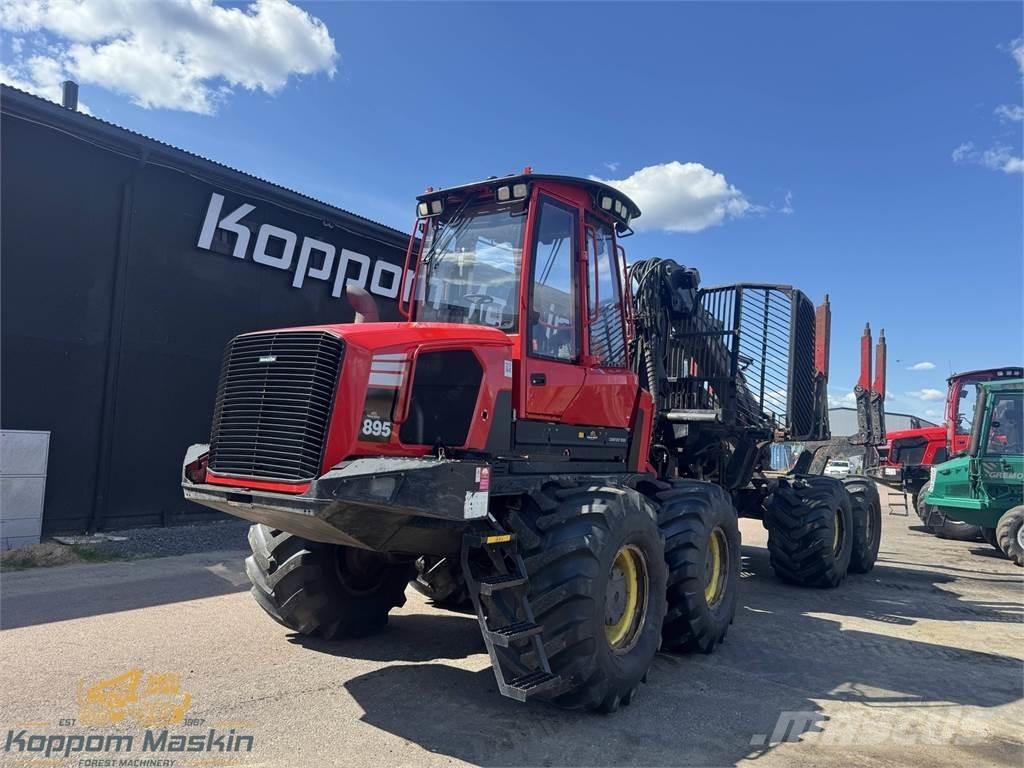 Komatsu 895 Tomruk yükleyici traktörler