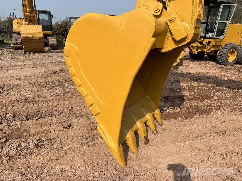 CAT 325C Paletli ekskavatörler