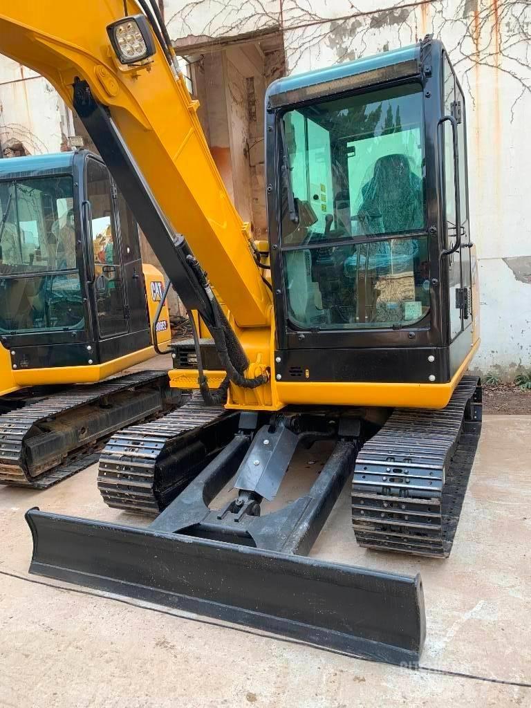 CAT 305.5E2 Paletli ekskavatörler