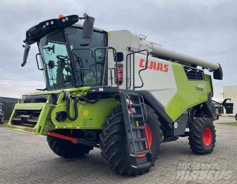 CLAAS TRION 650 Biçerdöverler