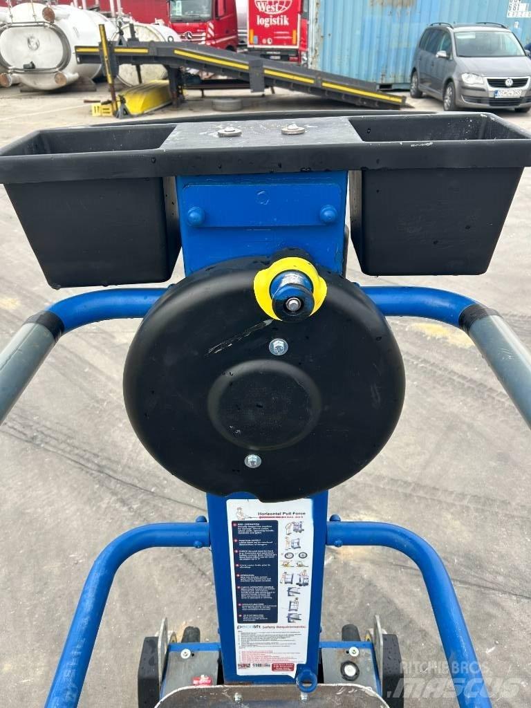  PECOLIFT Pecolift İtmeli personel platformları