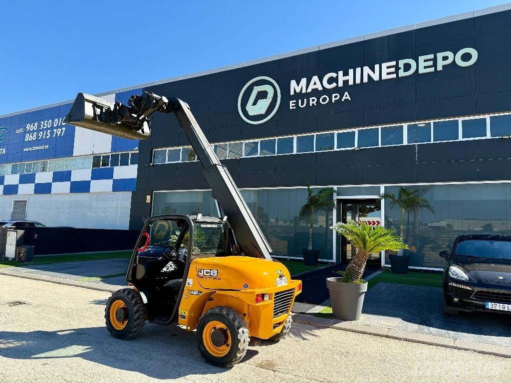 JCB 520-40 Tarimsal teleskopik yükleyiciler