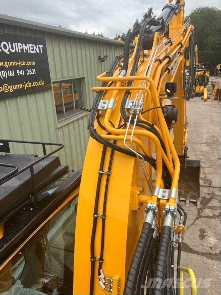 JCB 145XR Paletli ekskavatörler