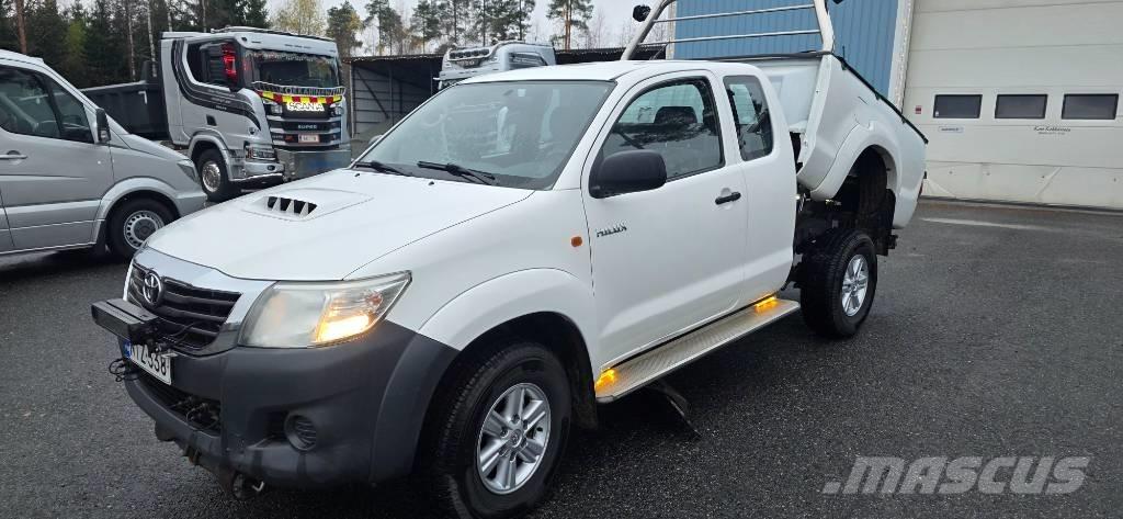 Toyota Hilux Pikaplar