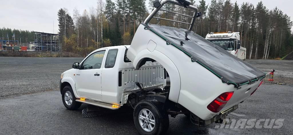 Toyota Hilux Pikaplar