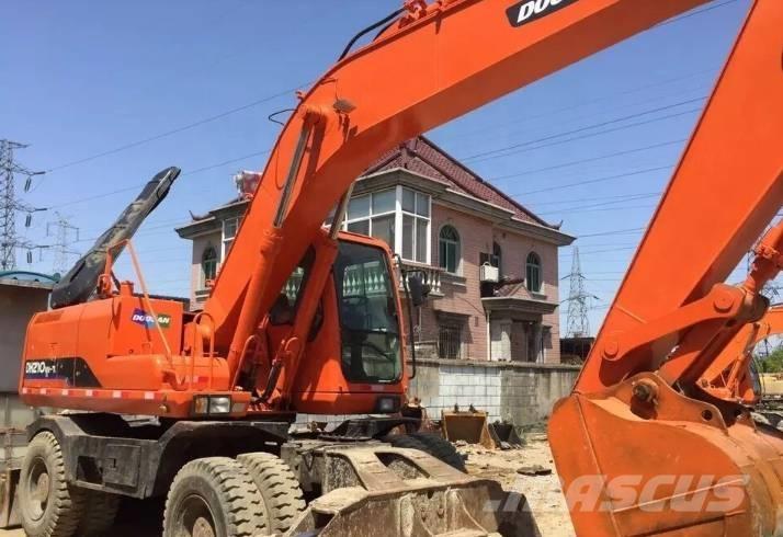 Doosan DH210W Lastik tekerli ekskavatörler