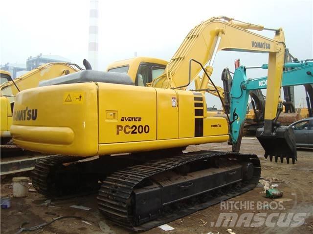 Komatsu PC 200 Paletli ekskavatörler