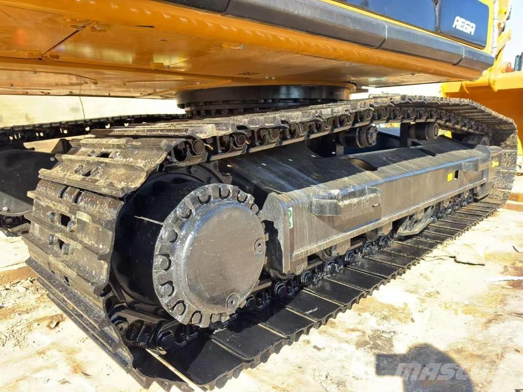 CAT 325 D L Paletli ekskavatörler