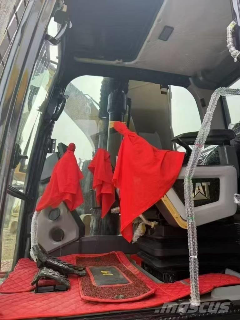 CAT 320 Paletli ekskavatörler