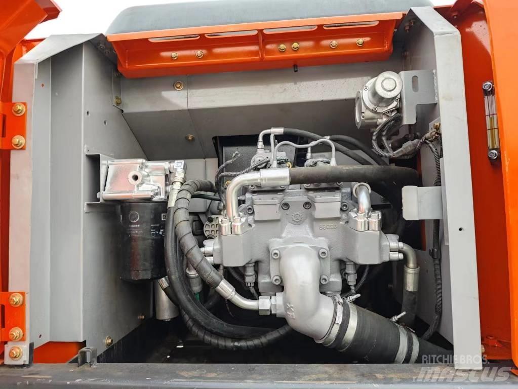 Hitachi ZX 200-6 Paletli ekskavatörler