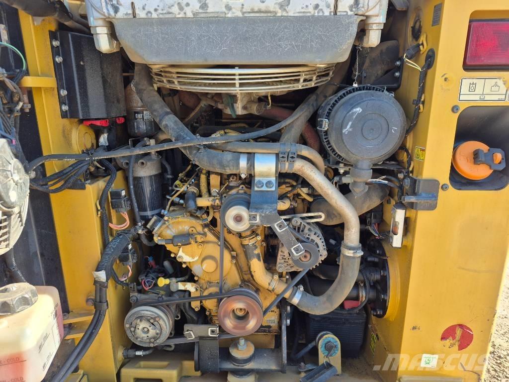 CAT 249 D Skid steer loderler