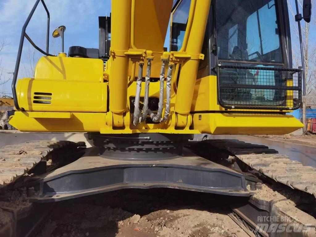 Komatsu PC 450-8 Paletli ekskavatörler