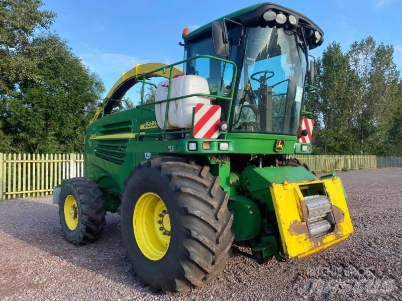 John Deere 7400 Kendi yürür silaj makinalari