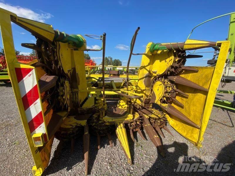 John Deere 7400 Kendi yürür silaj makinalari