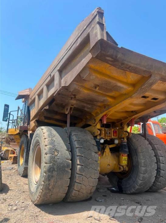 CAT 773 F Yol disi kaya kamyonu