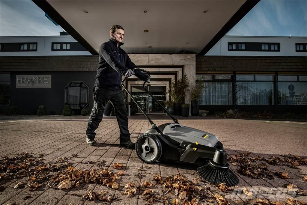 Kärcher KM 70/15 C Cadde süpürücüler