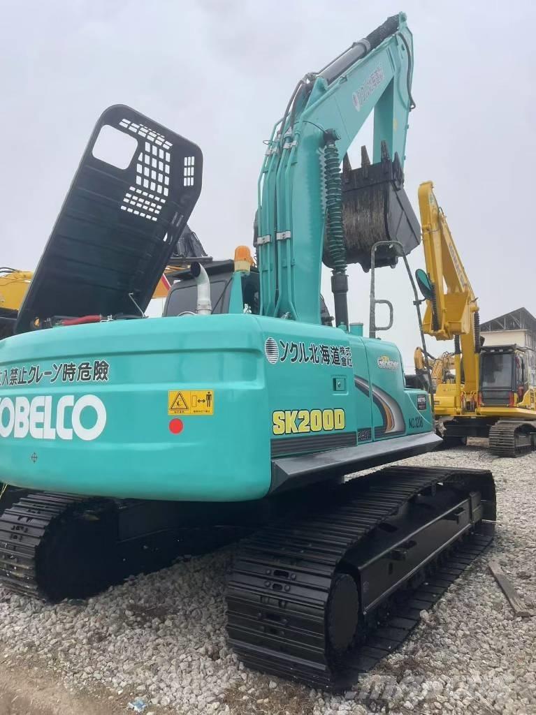Kobelco SK 200 Paletli ekskavatörler