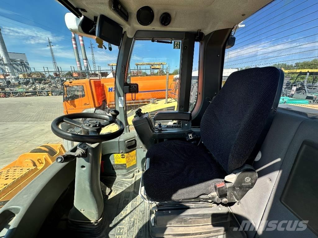 Liebherr L 550 Tekerlekli yükleyiciler