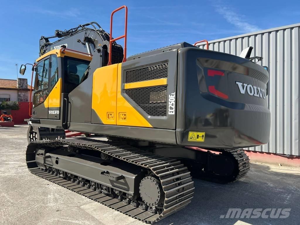 Volvo EC 250 EL Paletli ekskavatörler