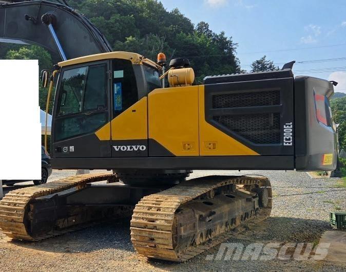 Volvo EC 300 EL Paletli ekskavatörler