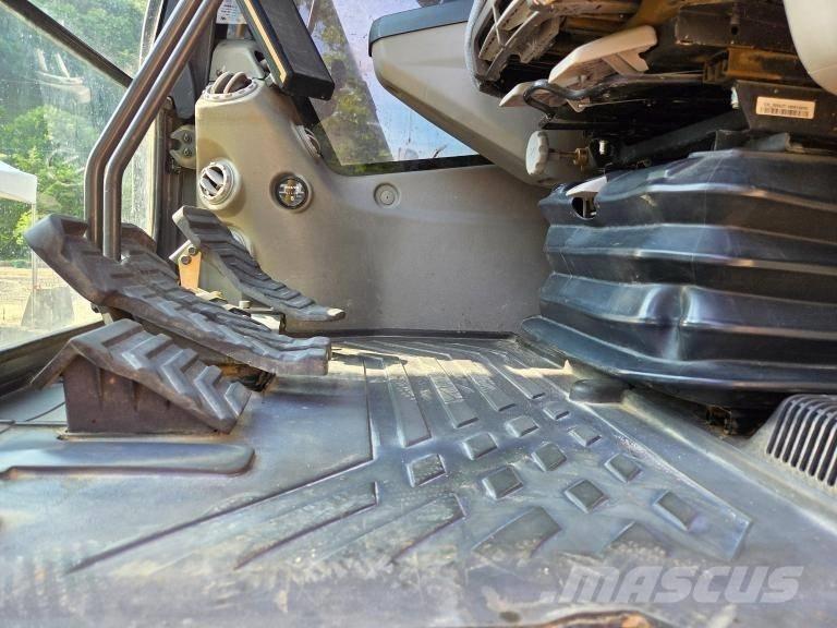 Volvo EC 300 EL Paletli ekskavatörler