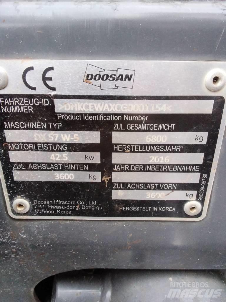 Doosan DX 57 W-5 Lastik tekerli ekskavatörler