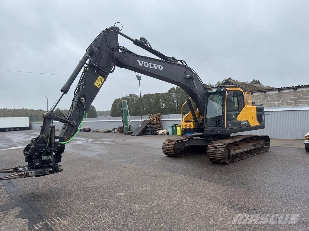 Volvo EC 220 E Paletli ekskavatörler