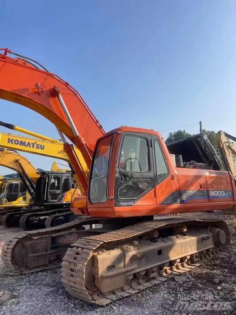 Doosan DH300 Paletli ekskavatörler