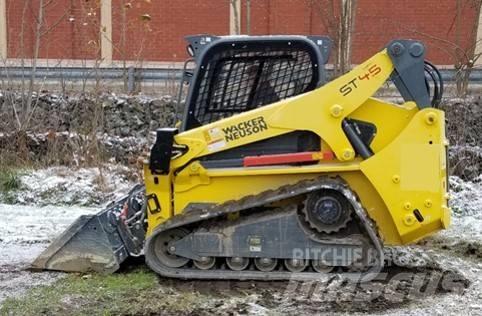 Wacker Neuson ST45 Paletli yükleyiciler