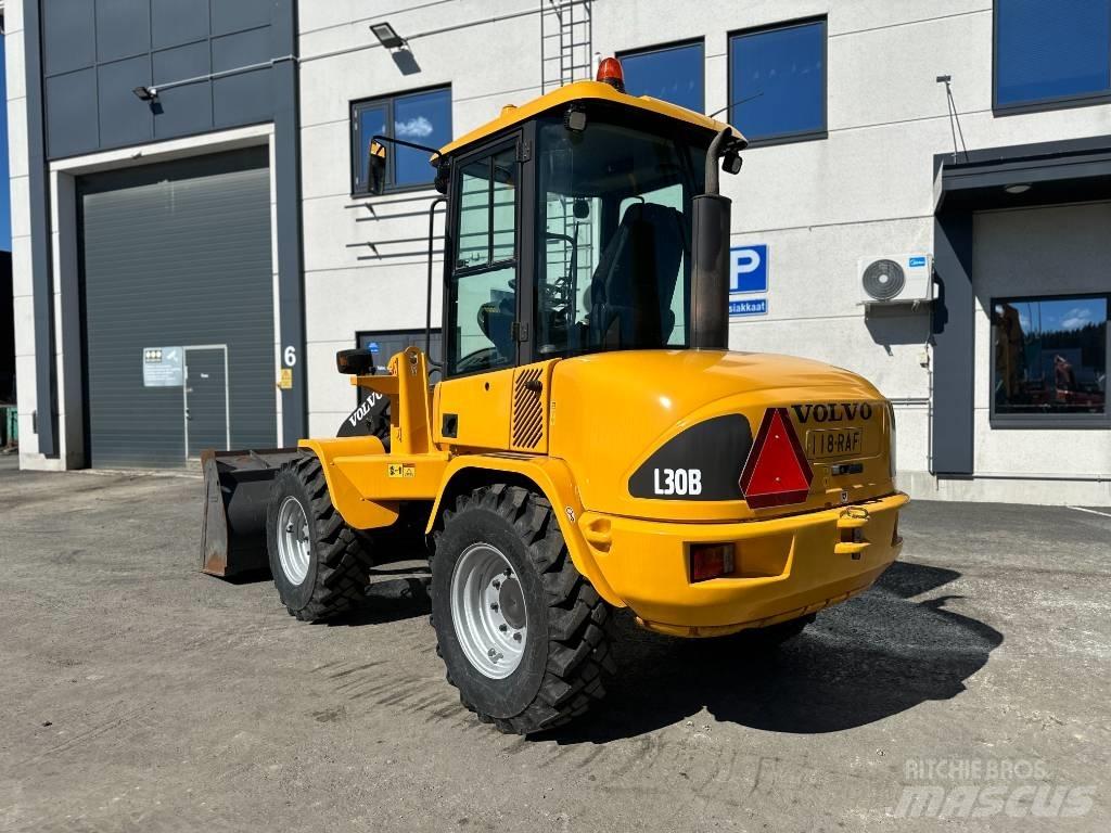 Volvo L 30 B Tekerlekli yükleyiciler
