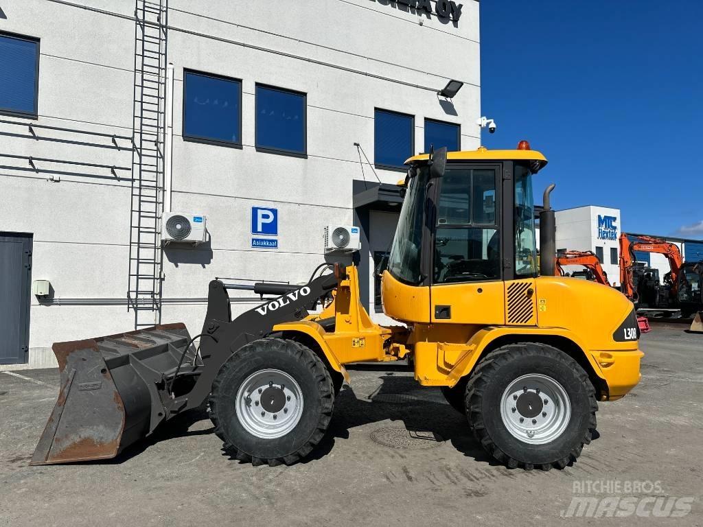 Volvo L 30 B Tekerlekli yükleyiciler