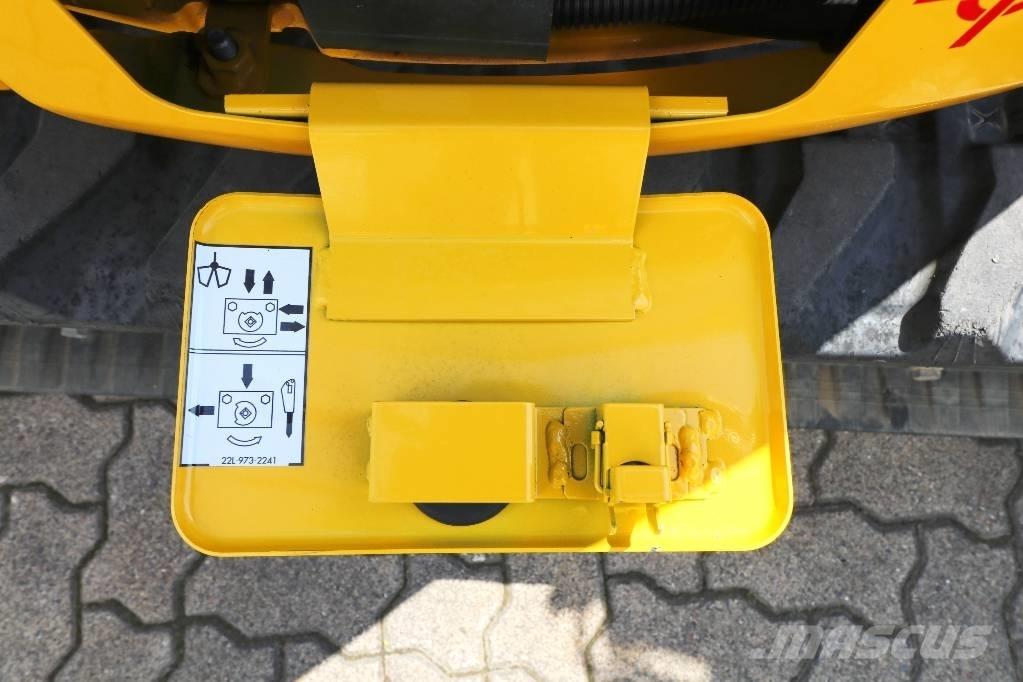 Komatsu PC 25 MR5 Mini ekskavatörler, 7 tona dek