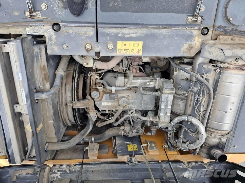 CASE CX 210 D Paletli ekskavatörler