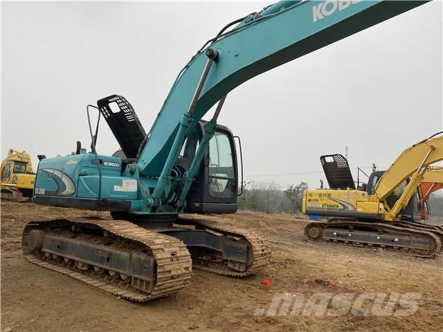 Kobelco SK 200 Paletli ekskavatörler