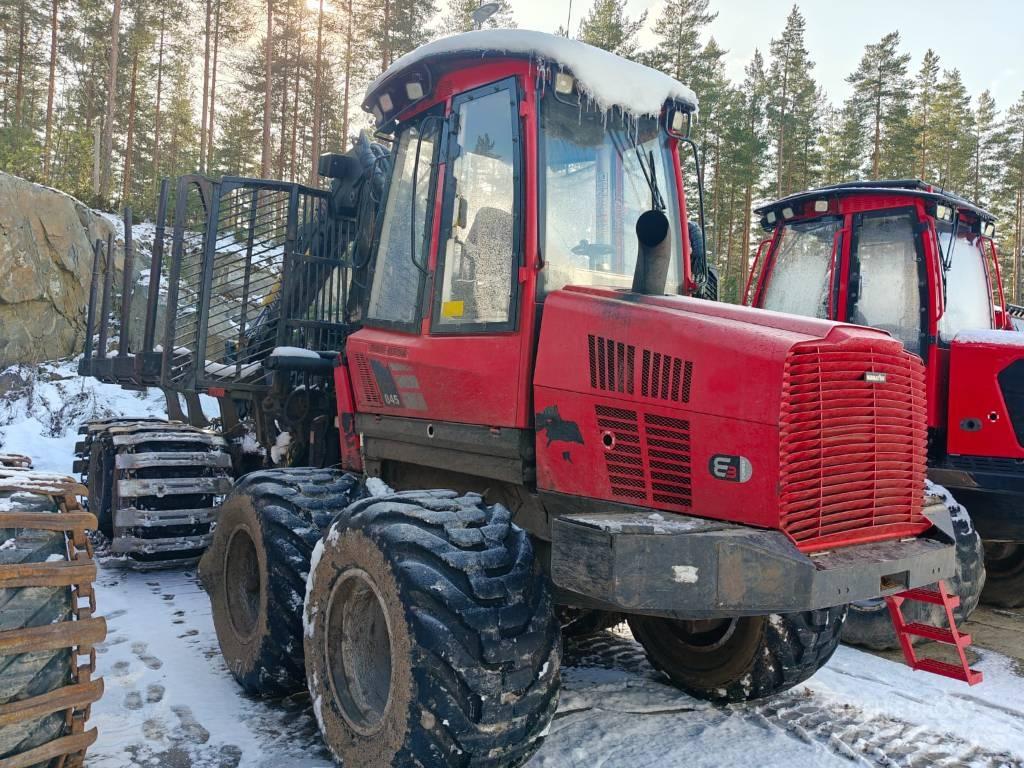 Komatsu 845 Tomruk yükleyici traktörler
