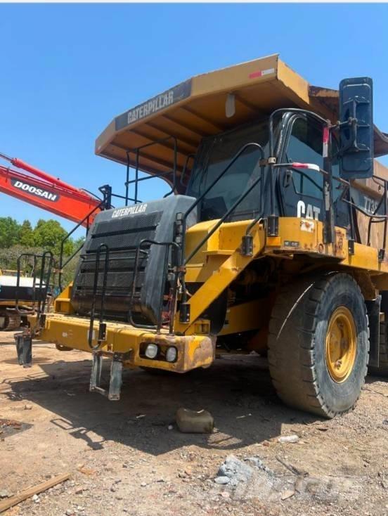 CAT 773 F Yol disi kaya kamyonu