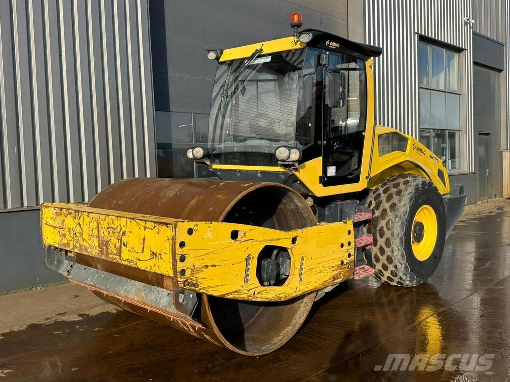 Bomag BW213D-5 Tek tamburlu silindirler