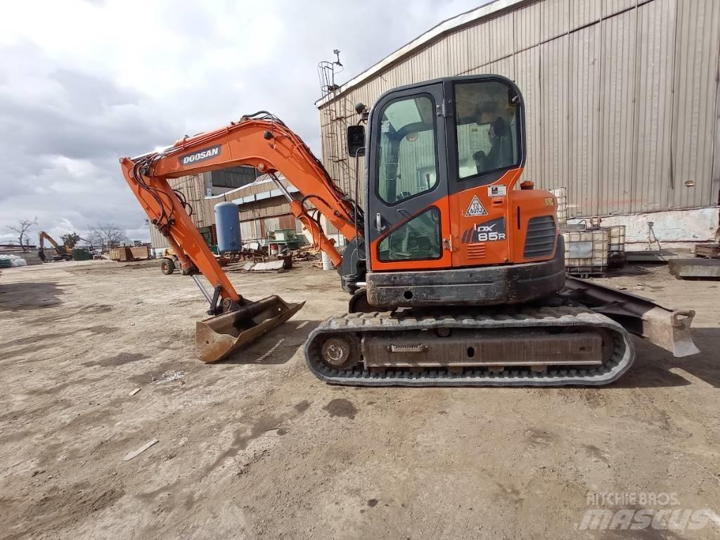 Doosan DX 85 R-3 Midi ekskavatörler 7 - 12 t