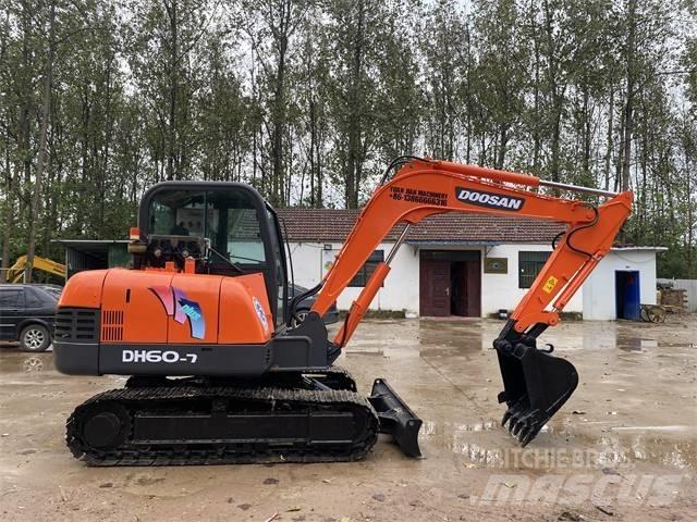 Doosan DH60-7 Mini ekskavatörler, 7 tona dek