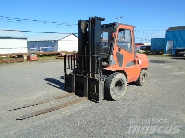 Toyota 7 FDU 45 Arazi tipi forklift