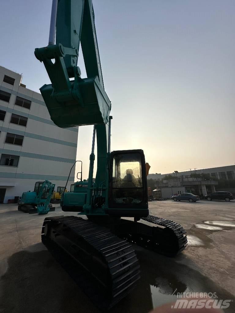 Kobelco SK 200-8 Paletli ekskavatörler